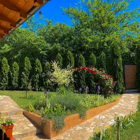 Holiday home Kuca Za Uzivanje