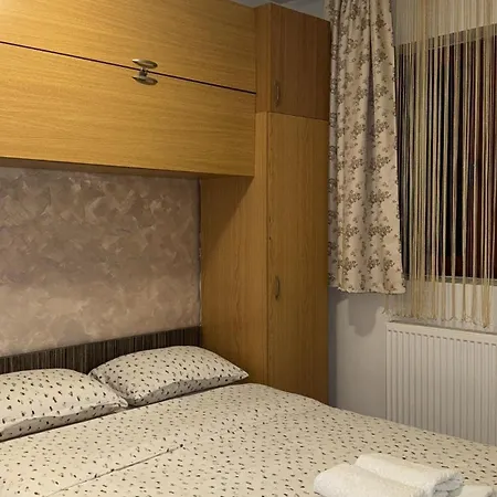 度假居 Kuca Za Uzivanje 瓦列沃