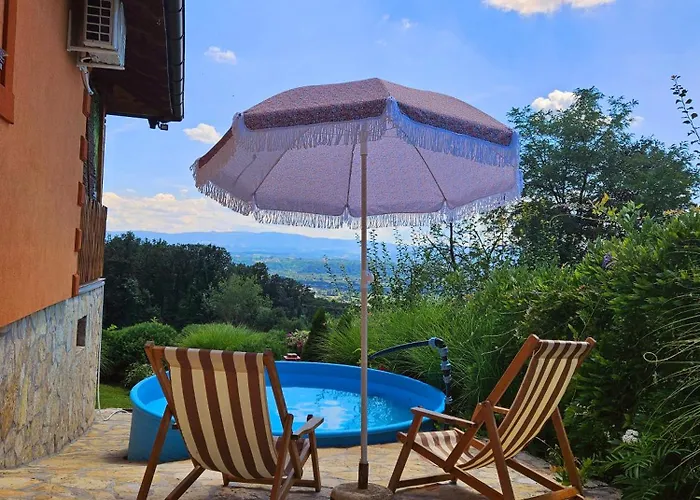 Kuca Za Uzivanje * 瓦列沃